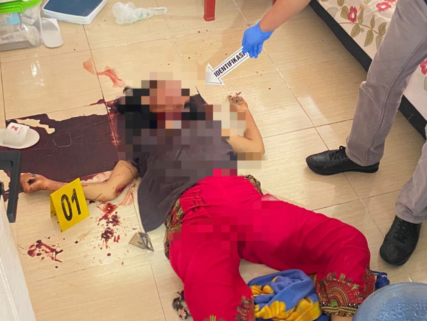 Polisi lakukan olah TKP Staf Bawaslu yang ditemukan tewas di kontrakannya, Rabu (25/3/26). Fhoto: Istimewa