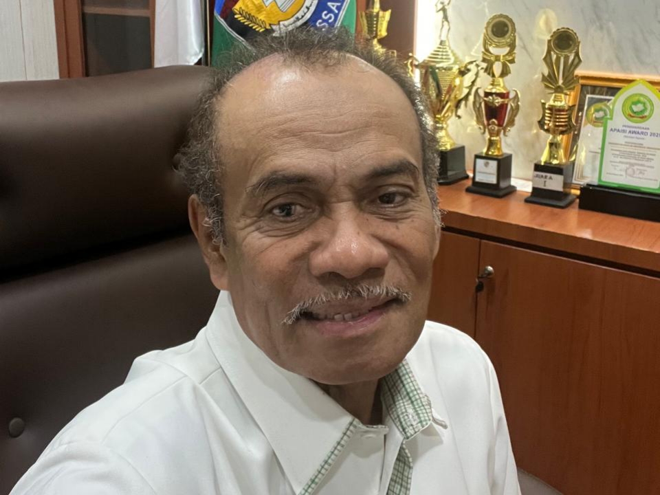 Prof. Dr. La Ode, SH, M.Hum