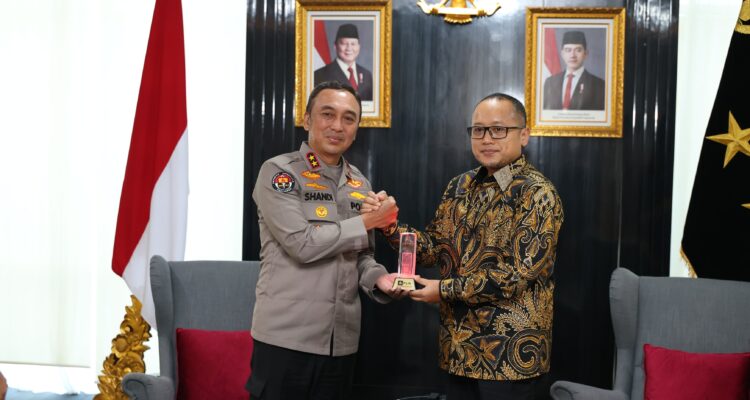 Gebrakan Kapolda Sumsel, Kawal Listrik Tanpa Hambatan Demi Ekonomi Rakyat