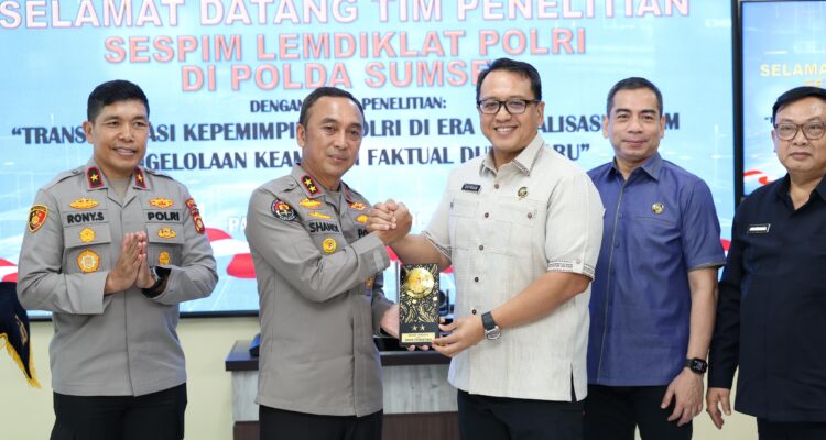 Kapolda Sumsel, Irjen Pol Sandi Nugroho, secara langsung menerima kunjungan Tim Penelitian Sespim Lemdiklat Polri di Gedung Presisi Mapolda Sumsel, Selasa, 28 April 2026.