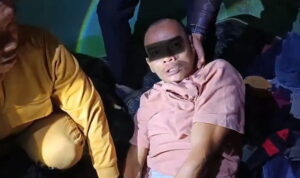 Pelaku pembunuhan petani di Keluang bernama Anton saat ditangkap tim gabungan Polsek Keluang, Sabtu (6/6/26). Fhoto: Istimewa Pelaku pembunuhan petani di Keluang bernama Anton saat ditangkap tim gabungan Polsek Keluang, Sabtu (6/6/26). Fhoto: Istimewa