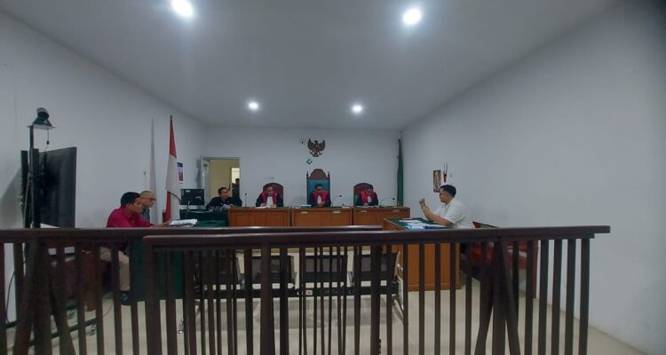 Sidang lanjutan gugatan dua mantan Wartawan Sumeks, Zulhanan dan Edward Desmamora terhadap Harian Pagi Sumeks di Pengadilan Hubungan Industrial (PHI), Rabu (17/6/26). Fhoto: Istimewa