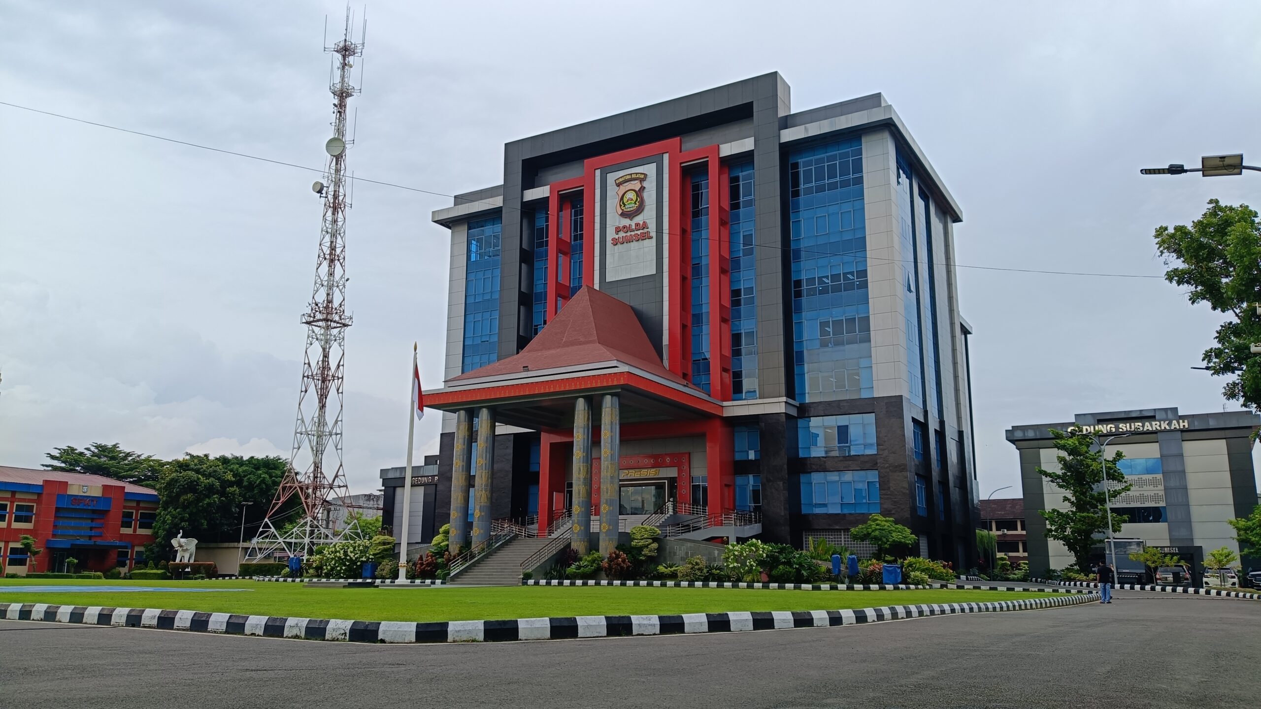 Markas Besar Kepolisian Daerah Sumatera Selatan. Fhoto: Suherman
