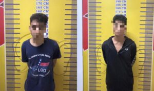 Kedua pelaku pengedar sabu berinisial MP dan AL telah di tahan di Kantor Ditresnarkoba Polda Sumsel, Jum'at (3/7/26). Fhoto: Suherman