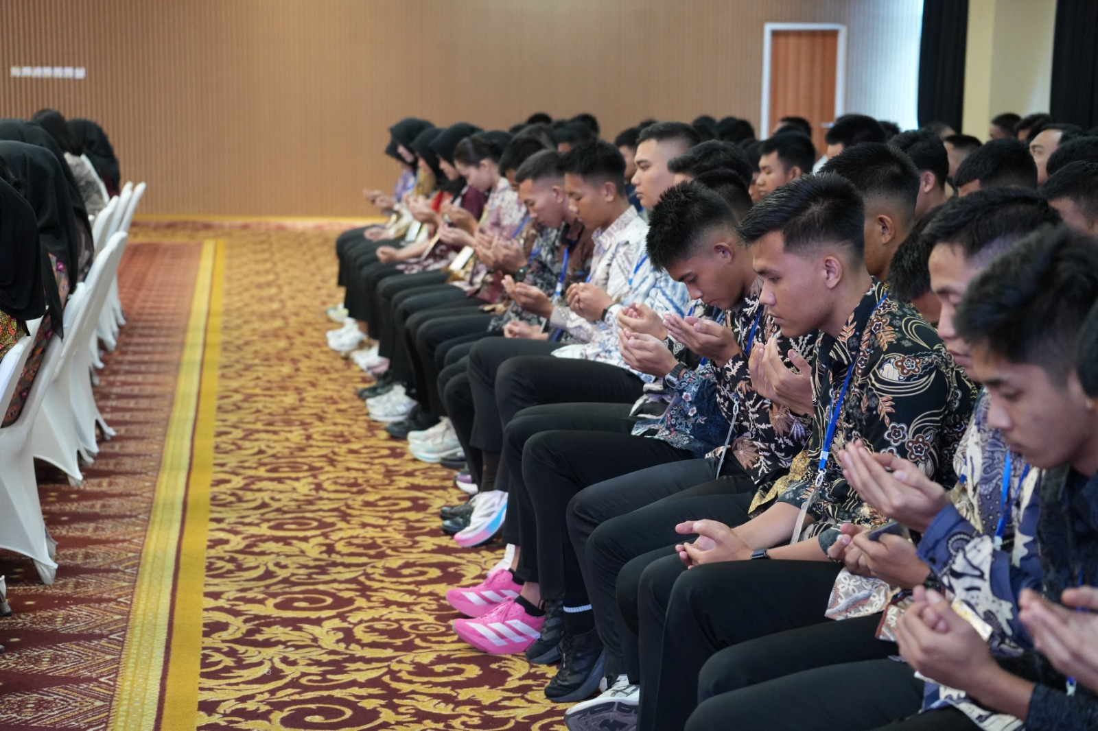 Deg-degan!! Calon Tamtama Putra dan Putri sedang mengikuti Sidang Pengumuman Hasil Akhir Polda Sumsel, Jum'at (3/7/26).Fhoto: Istimewa